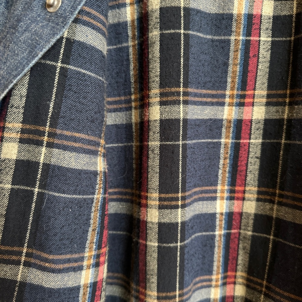 WindRiver Flannel Lined Snap Denim Shirt - Picture 5 of 6
